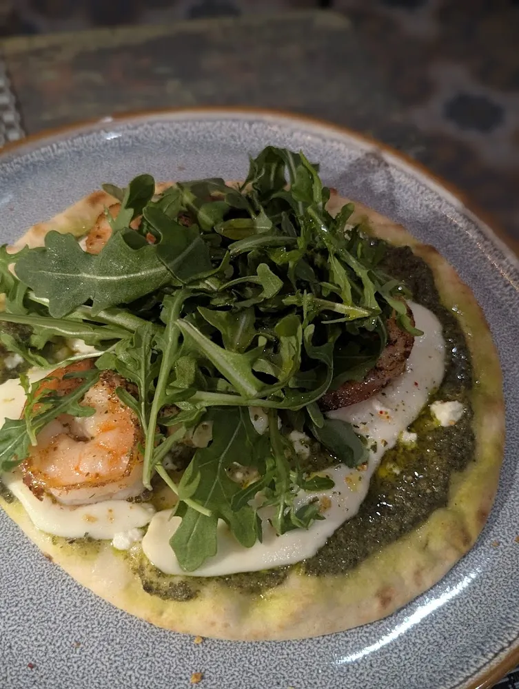 Arugula Avocado Shrimp Salad